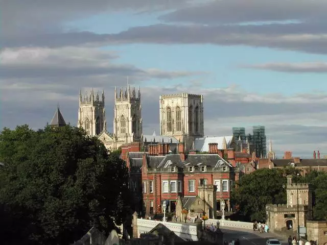 Pourquoi les touristes choisissent-ils York?