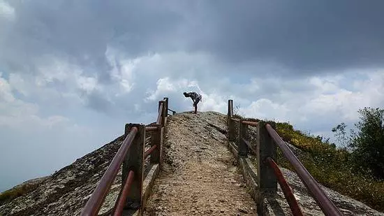 Melyek az érdekes helyek, amelyek meglátogatják a Santiago de Cuba látogatását? 10046_7