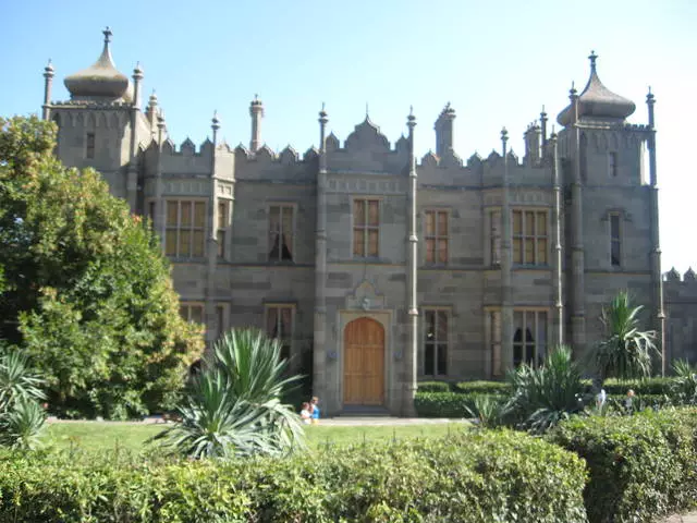 Alupka en Sunny Vorontsov Palace