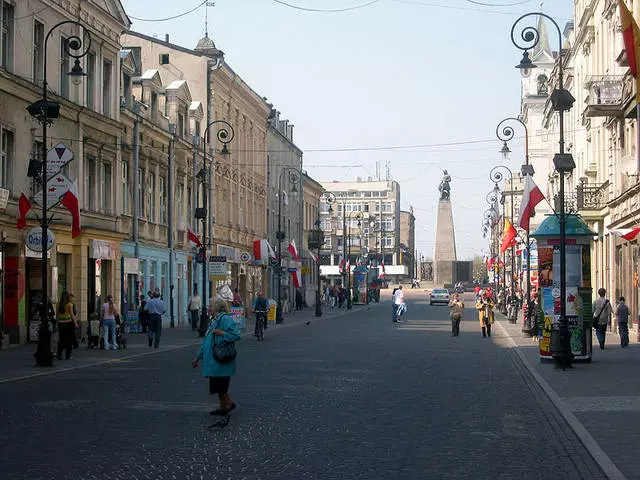 Waar om in Lodz te gaan en wat om te sien? 10186_10