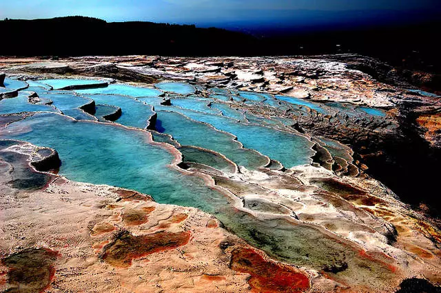 Ku biçin Pamukkale û çi bibînin? 10261_1