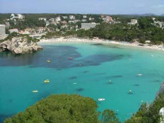 มันคุ้มค่าที่จะไป Menorca หรือไม่? 10363_1