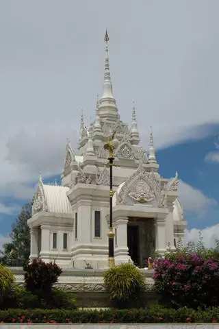 Surathathani ကိုတွေ့ရတာစိတ်ဝင်စားစရာကဘာလဲ။ 10403_3