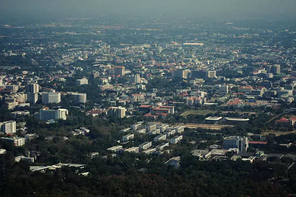 Apakah tempat-tempat menarik yang patut dikunjungi ke Chiang Mae?