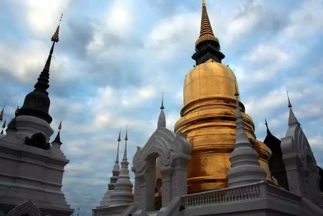 Chiang Mae'nin ziyarətinə baş dəyən maraqlı yerlər nələrdir? 10407_14