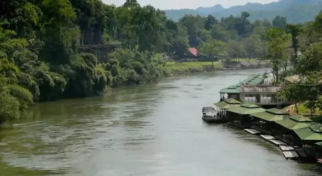 Τι αξίζει να προβάλλετε στο Kanchanaburi; 10411_2