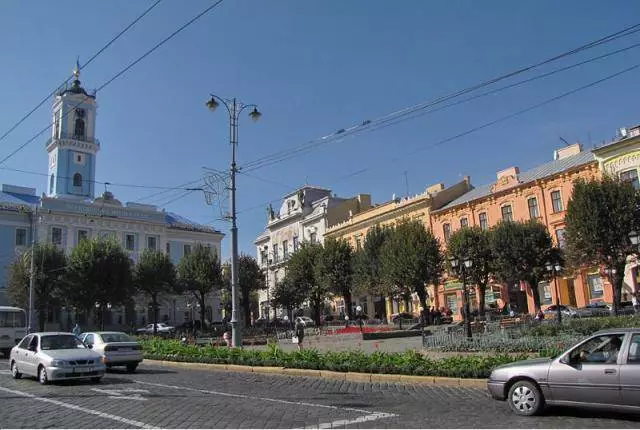 Neočekivano otkriće je Chernivtsi. 10451_2