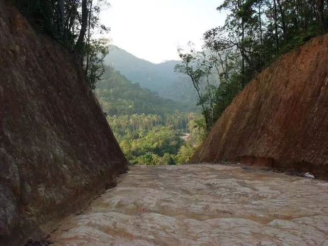 Malolo i luga Koh Chang: O faʻamatalaga aoga 10529_11