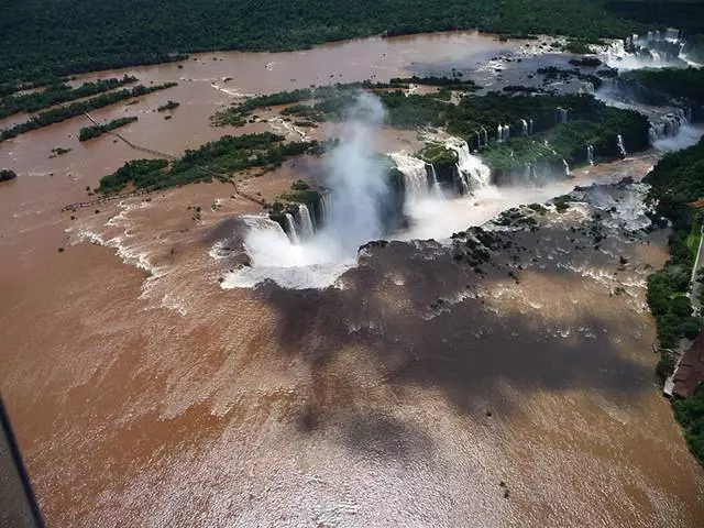 Meelaha ugu xiisaha badan ee Iguazu. 10549_2