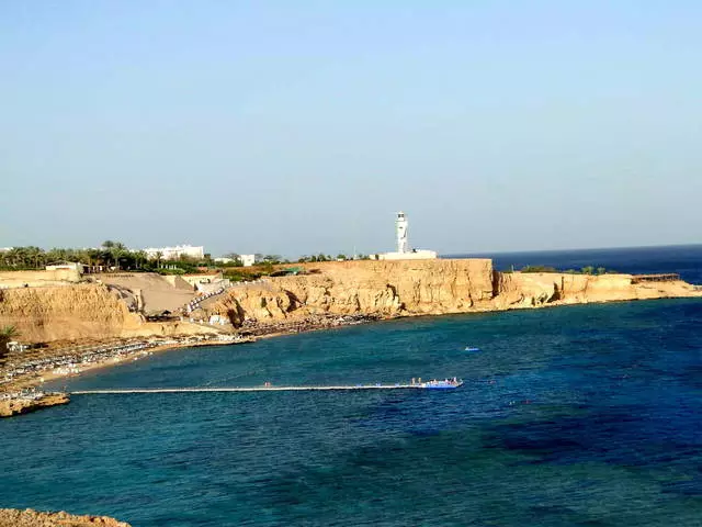 Qhov twg nyob hauv sharm el sheikh? Cov lus qhia rau cov neeg ncig tebchaws. 10552_2