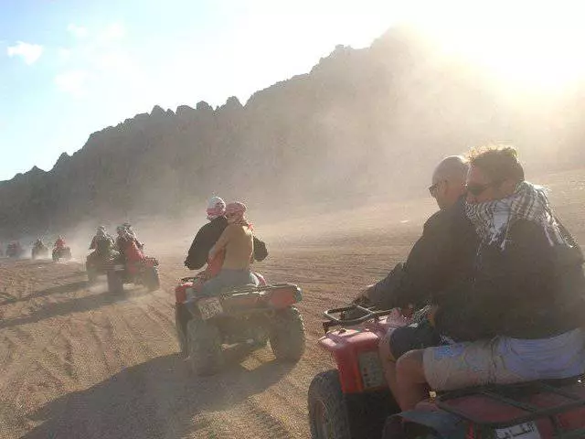 Ni safari gani inayofaa kutembelea Sharm el-sheikh? Ambapo ni bora kununua safari? 10556_1