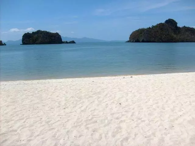 Cad iad na háiteanna suimiúla is fiú cuairt a thabhairt ar Langkawi? 10676_18