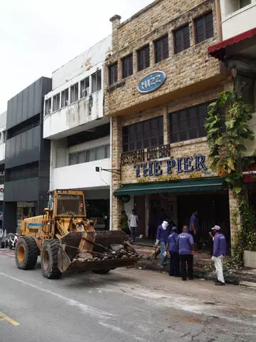 Pub atau restoran? Aneh Kuala Lumpur. 10751_5