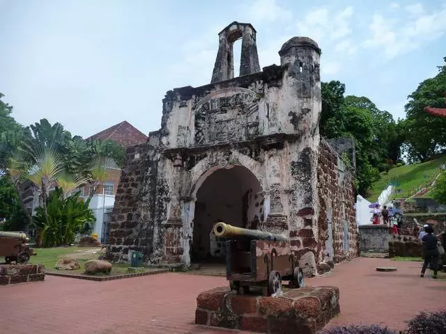 മലാക്കയിലേക്ക് എവിടെ പോകണം, എന്താണ് കാണേണ്ടത്? 10806_14