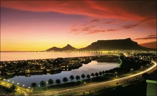 რა ექსკურსიები ღირს Cape Town- ში? 10903_13