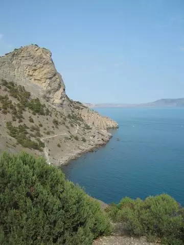 Leseli le lecha kapa ponahalo e ncha ea matsatsi a phomolo ho Crimea