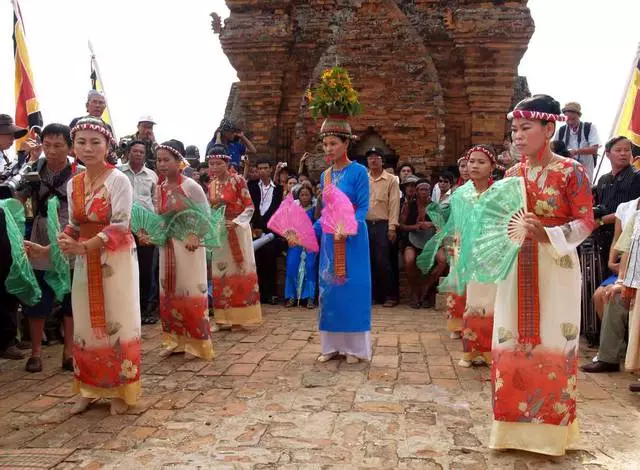 ហេតុអ្វីខ្ញុំគួរទៅជួបអ្នកគាំទ្រ? 11181_6