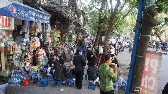 Balanja di Hanoi: Dimana sareng naon anu mésér? 11295_8