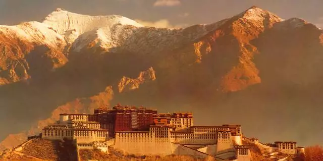 Kunjungan ke Potal Palace Tibet di Lhasa. Apakah layak?