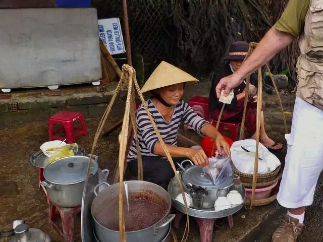 Preinan ing Hoyan: Ngendi mangan lan pira regane? 11334_9