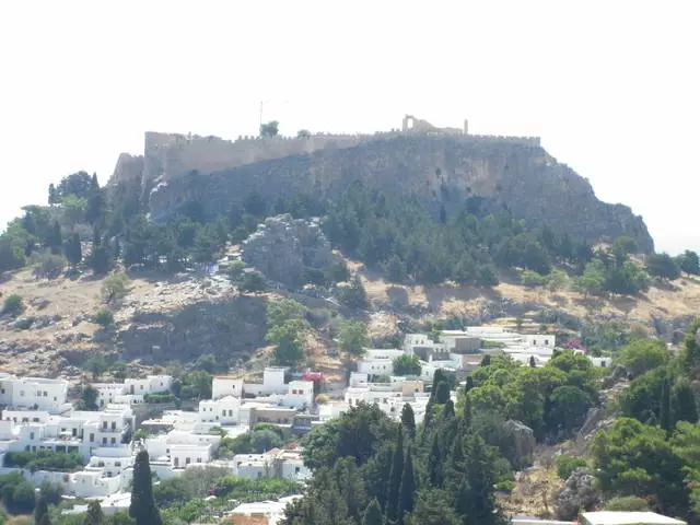 Rhodes Island - un Resort moderno, descansando pacíficamente no berce da antigüidade 11375_3