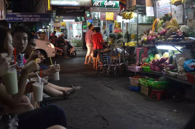 Puhkus Ho Chi Minh linn: Mida proovida, kust süüa ja kui palju see maksab? 11411_12