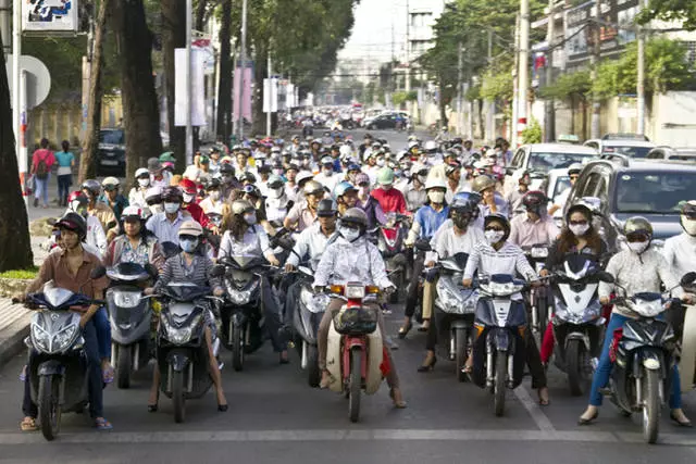 Características da compra / aluguer Motobike na cidade de Ho Chi Minh 11419_1