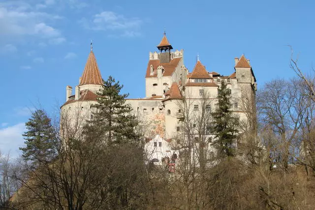 Jakie są interesujące miejsca, które warto odwiedzić Poyana-Brasov? 11460_2