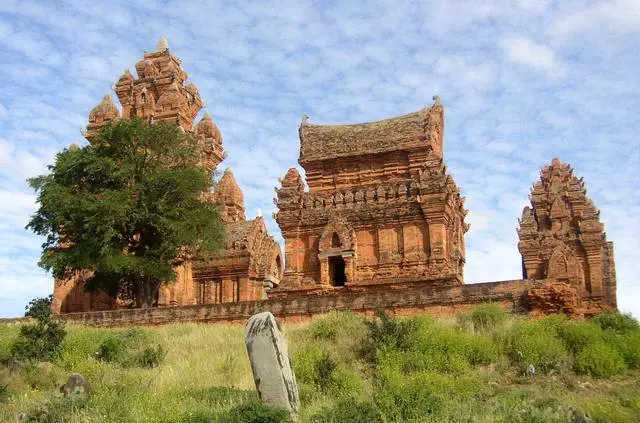 Apakah tempat-tempat menarik yang patut dikunjungi di Fanranh? 11641_1