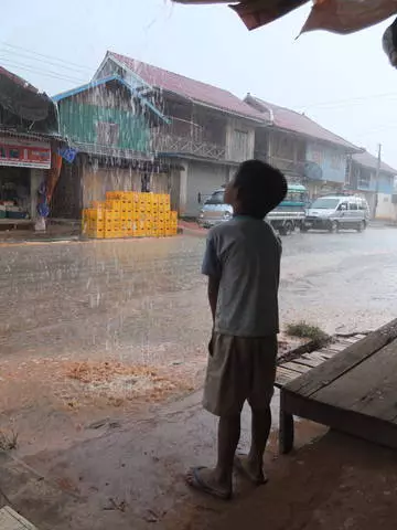 Kengê hêja ye ku di Laos de bimîne? 11716_6