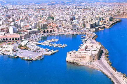 Welche interessanten Orte sollten in Heraklion besucht werden?