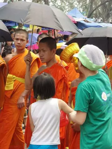 Χαρακτηριστικά ανάπαυσης στο Luang Prabang 11761_11