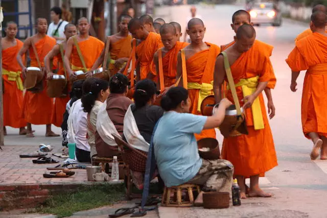 Makala ya kupumzika katika Luang Prabang. 11761_4