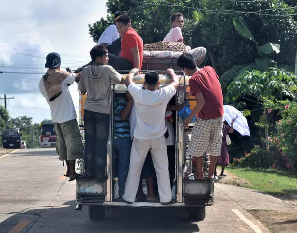 Oporrak Panglaon: Nola iritsi, Garraio publikoa