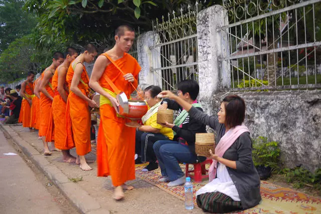 U ka ea Luang Prabang le ho bona eng? 11764_12