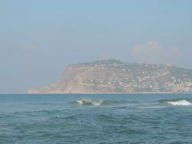 Alanya adalah gunung yang indah!