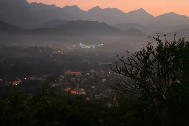 ¿Cómo tomarse de vacaciones en Luang Prabander? 11769_9