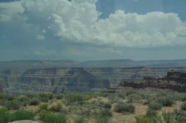 Grand Canyon - Neruktochnaya creación de la naturaleza 11788_2