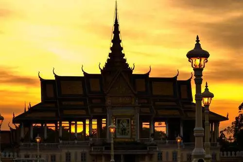 What are the interesting places worth visiting in Phnom Penh? 11917_9