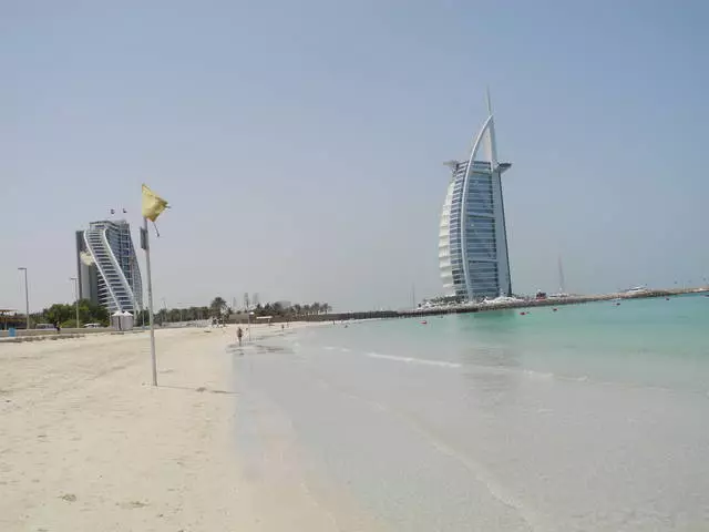 White Beaches Dubai. 12050_3