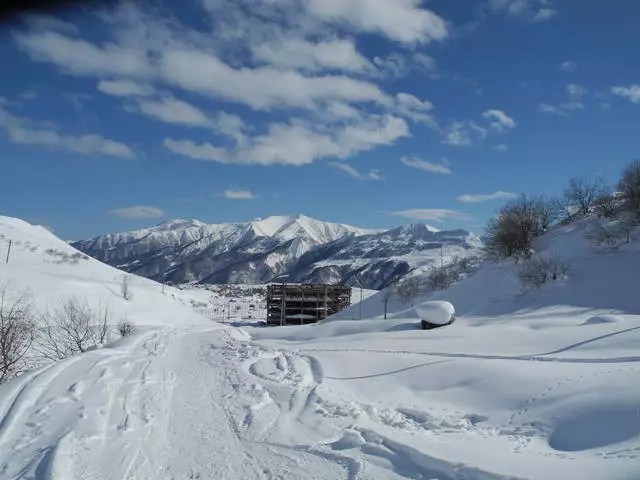 Gudauri clúdaithe le sneachta 12126_6