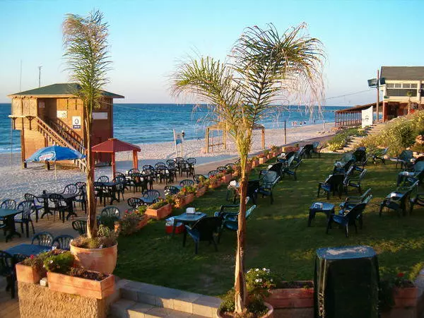 In Bat Yam, excellent beaches and a wonderful embankment 12140_3