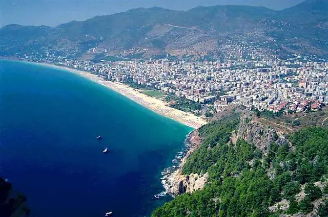 Apa yang patut dilihat di Alanya? Tempat yang paling menarik. 12308_1