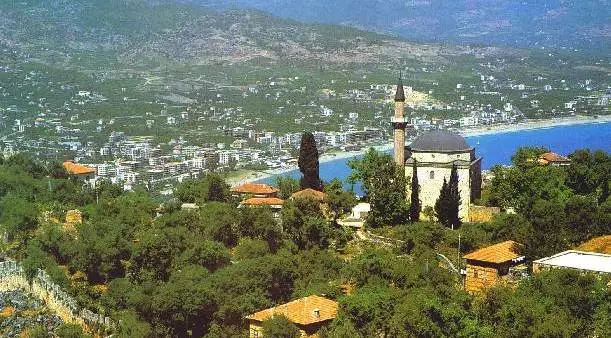 რა ღირს ნახვის Alanya? ყველაზე საინტერესო ადგილები. 12308_10