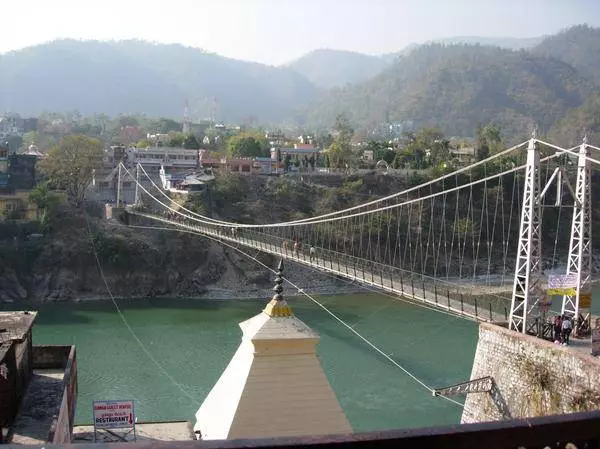 City of Yogis og Sadhu - Rishikesh 12431_2