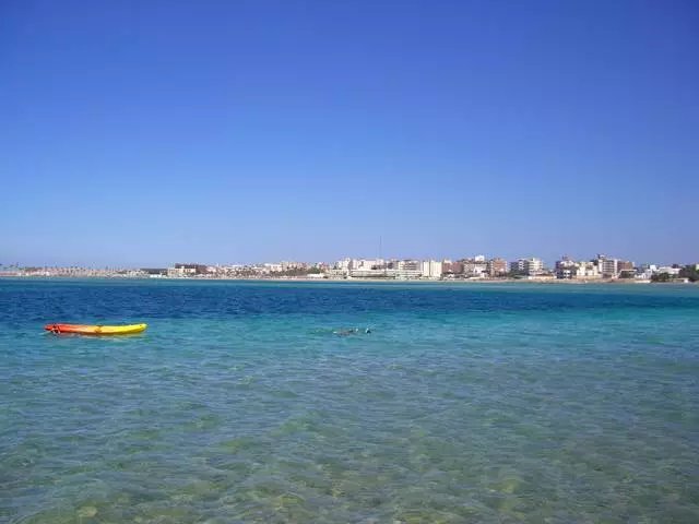 Solar Hurghada û bedewiya bêhempa ya Deryaya Sor