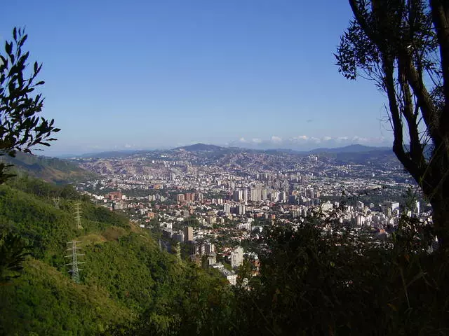 Di Caracas de dê wekî Connoceurs of Dîrok û Xortan hez bike 12680_3