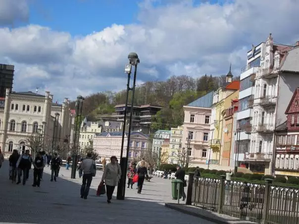 Karlovy Vary - çîroka yek rojê 13062_1