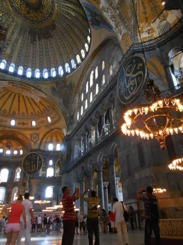 İstanbul'da görülmeye değer nedir? En ilginç yerler. 13072_3