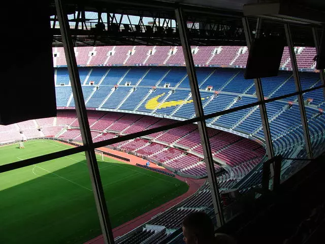 O le a le faʻatali mo oe i le taimi o se malaga i Barcelona Stadium 13156_9